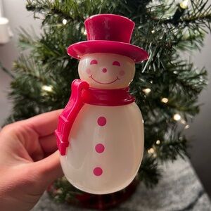 Bath and Body Works Slatkin and Co Pink Snowman Wallflower Plug in